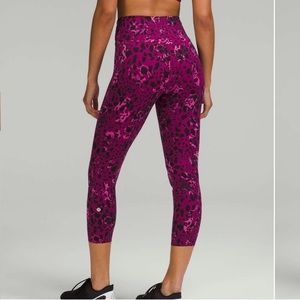 Lululemon Base Pace HR Crop 23”